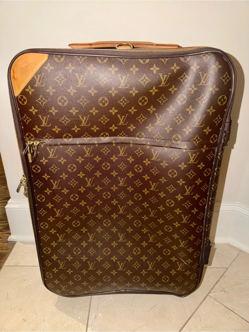 Louis Vuitton Pegase Suitcase!
